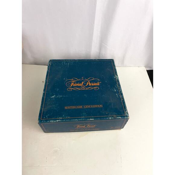 Lot of 6 VTG Board Games Monopoly Trivial Pursuit Risk Tripoley Stratego Anti - Picture 2 of 16